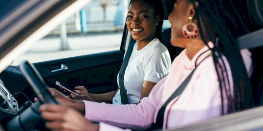 360_F_424393994_9me3SgyDjOqQegSqQgZAIDVio0Jnc1Cc